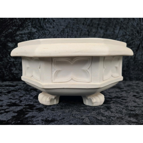 18 - Vintage baptismal font with gothic-style quatrefoil carvings on its side panels - unglazed finish. A... 