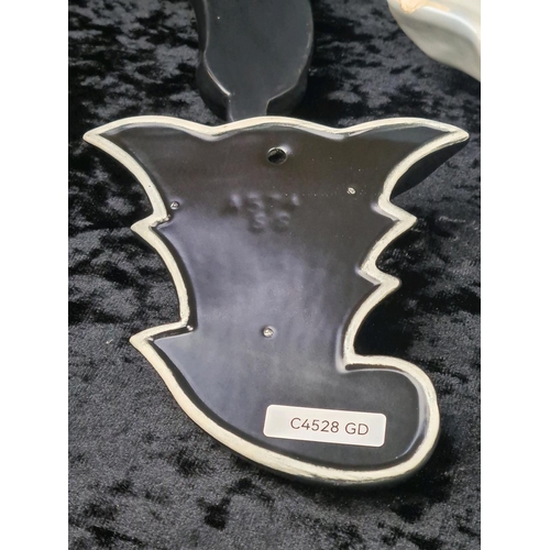 20 - Amazing set of vintage ceramic wall pockets (hang ‘em on your walls and fill with fresh flowers, and... 