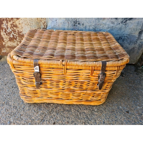 25 - Large, useful and wonderful wicker basket for all your storage needs! Has side handles! Approx H46 x... 