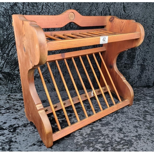 42 - Vintage pine rustic kitchen plate rack. ApproxH48 x W49 x D22cm.