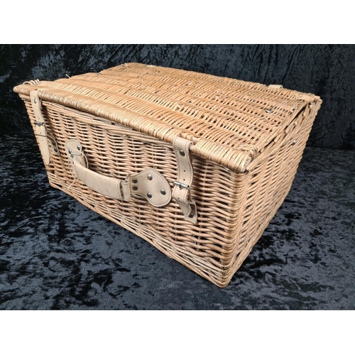 92 - Vintage wicker picnic basket. Approx W48 x D37cm.