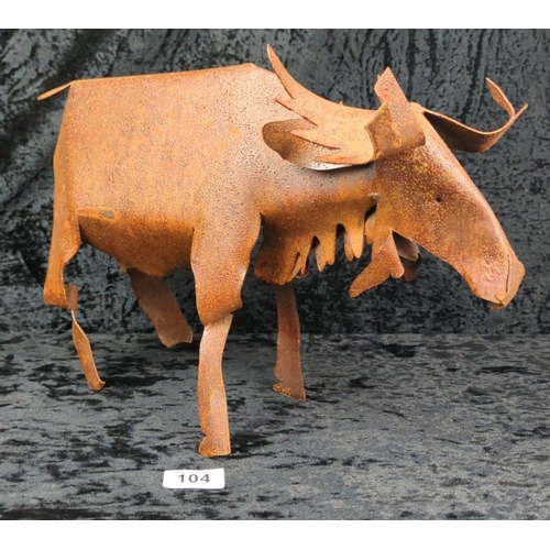104 - Handcrafted Canadian rusted metal folk art figure of a moose. Approx H26cm