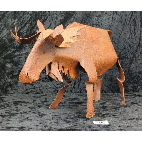 104 - Handcrafted Canadian rusted metal folk art figure of a moose. Approx H26cm