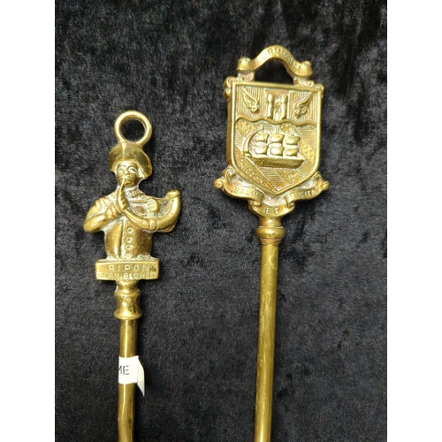 112 - Set of vintage scales with weights, and two brass toasting forks.