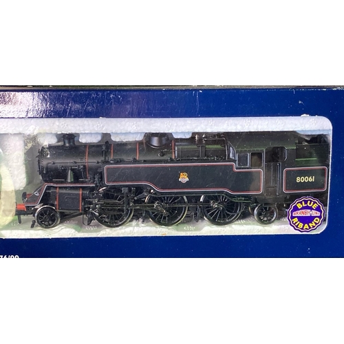 153 - Boxed Bachmann 00 gauge branch line models, standard class 80061 locomotive and four carriages.