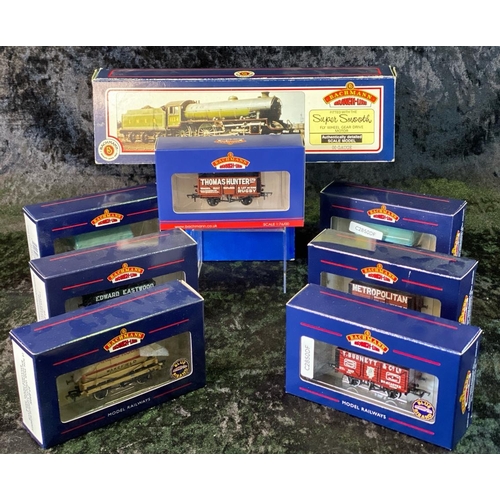 155 - Boxed Bachmann 00 gauge branch line models - 61264 Thompson B1-Class engine and seven goods wagons, ... 