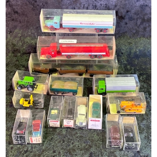 164 - Wiking scale models, boxed - mix of commercial and cars, total 16 models.