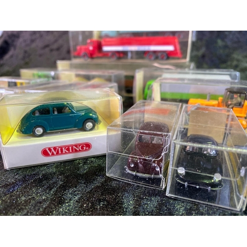 164 - Wiking scale models, boxed - mix of commercial and cars, total 16 models.