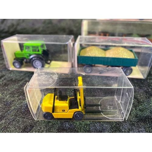 164 - Wiking scale models, boxed - mix of commercial and cars, total 16 models.