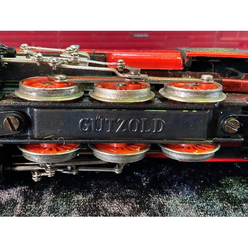 169 - H0 gauge models. Piko (seven wagons/carriages), Schect (three carriages), Gutzold (two engines) and ... 