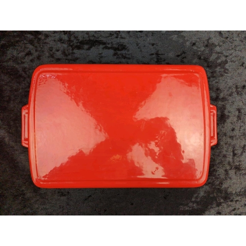 61 - Large red cast iron baking dish and VonShef red cast iron lidded casserole dish.