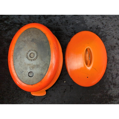 63 - Collection of vintage 1970s Le Creuset dishes, pans, saucepans including Volcanic and Black. All wit... 