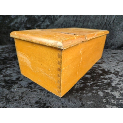 68 - Vintage wooden till/cash register box with pull-out drawer and working bell. Approx H16 x W23 x D46c... 