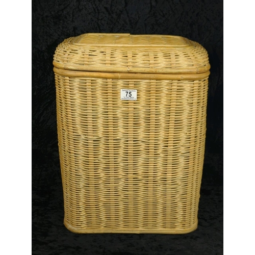 75 - Pale wicker laundry basket with lining. Approx H50 x W37cm.