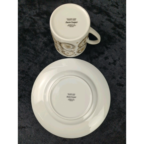 53 - Vintage Susie Cooper ‘Venetia’ part tea service with teapot.