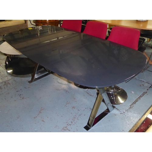 175 - MAXALTO PATHOS DINING TABLE, by Antonio Citterio, 29cm x 90cm x 73.5cm. (slight faults)