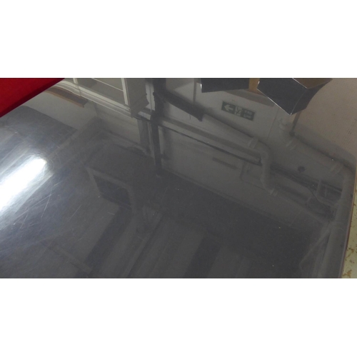 175 - MAXALTO PATHOS DINING TABLE, by Antonio Citterio, 29cm x 90cm x 73.5cm. (slight faults)