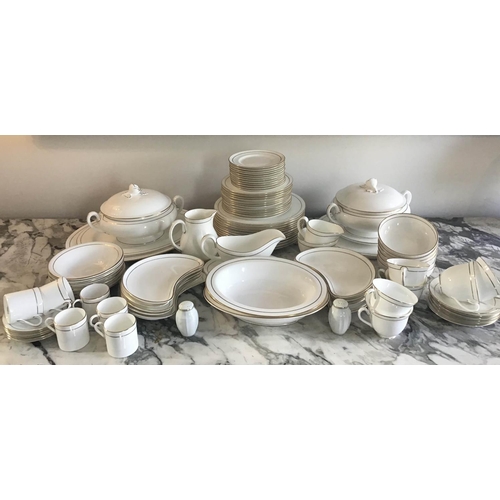 615 - DINNER SERVICE, English Fine Bone China Royal Worcester 'Contessa', twelve place, seven piece settin... 