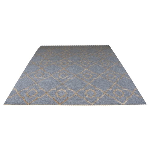 305 - MOROCCAN LATTICE DESIGN CARPET, 300cm x 250cm.