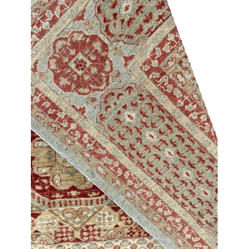 316 - FINE MAMLUK CARPET, 342cm x 240cm, 17th century design.