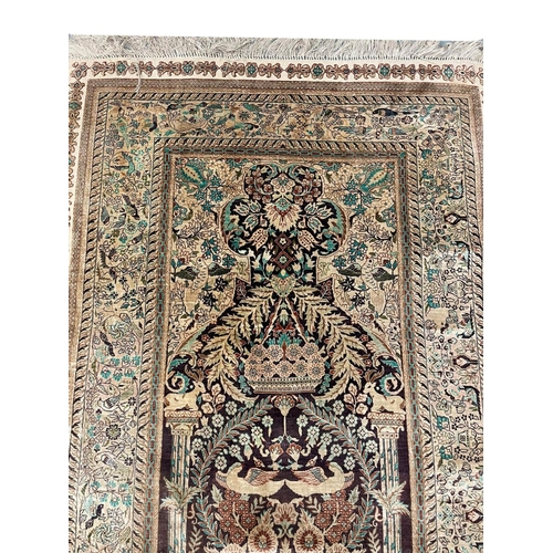 317 - FINE PURE SILK HEREKE DESIGN RUG, 153cm x 95cm.