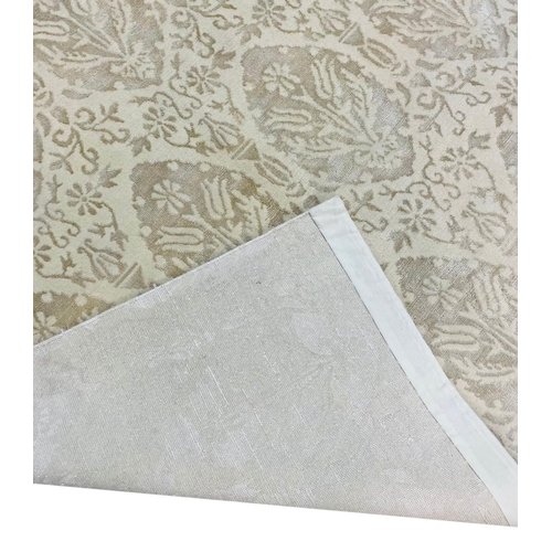 302 - FINE CONTEMPORARY SILK AND WOOL RUG, 240cm x 170cm.