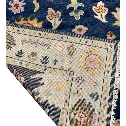 320 - FINE CONTEMPORARY BAKSHAISH DESIGN CARPET, 273cm x 192cm.