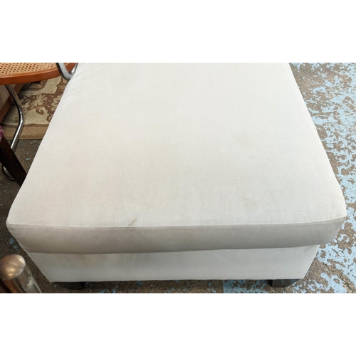 449 - DONGHIA CHAISE LONGUE, 150cm L.