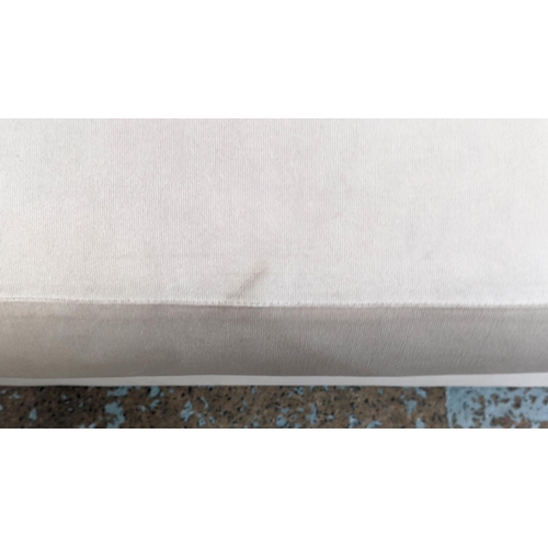 449 - DONGHIA CHAISE LONGUE, 150cm L.