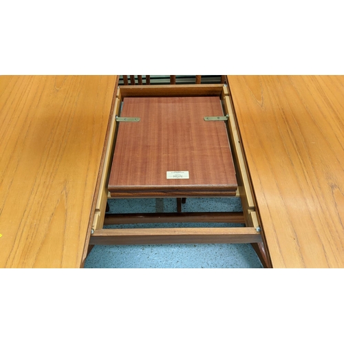457 - JAMES SUTCLIFFE AND SONS DINING TABLE, 179cm x 95cm x 75cm, extendable design.