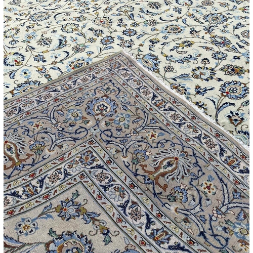 25 - FINE PERSIAN KURK KASHAN CARPET, 430cm x 300cm