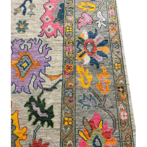 17 - FINE CONTEMPORARY OUSHAK CARPET, 305cm x 255cm