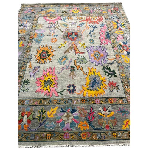 17 - FINE CONTEMPORARY OUSHAK CARPET, 305cm x 255cm