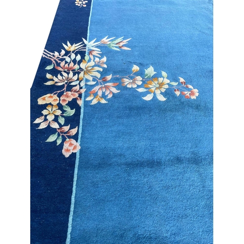 31 - ART DECO CHINESE CARPET, 400cm x 310cm.