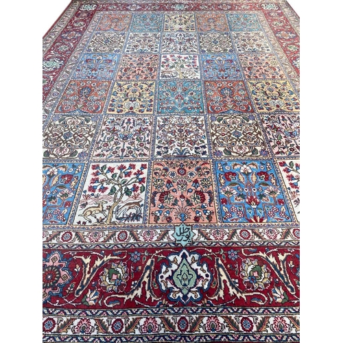 122 - GARDEN DESIGN CARPET, 370cm x 270cm