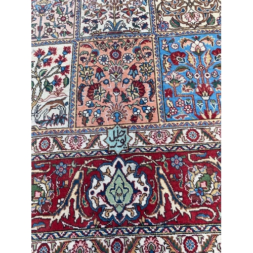 122 - GARDEN DESIGN CARPET, 370cm x 270cm