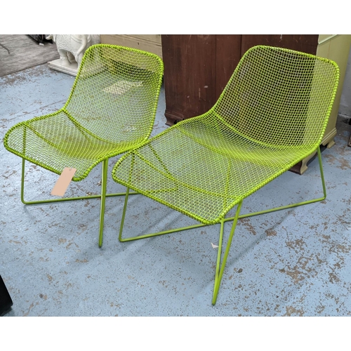 639 - GARDEN LOUNGE CHAIRS AND SIDE CHAIR, contemporary green wire work construction, 90cm x 51cm x 71cm a... 