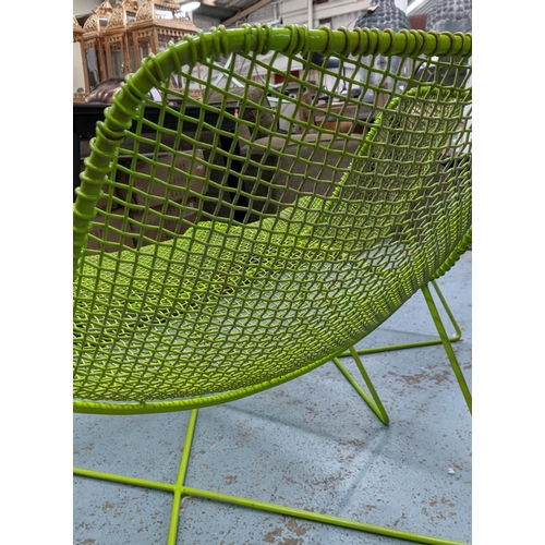 639 - GARDEN LOUNGE CHAIRS AND SIDE CHAIR, contemporary green wire work construction, 90cm x 51cm x 71cm a... 