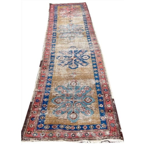 106 - ANTIQUE HERIZ RUNNER, 255cm x 78cm.