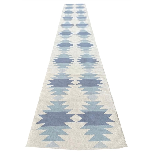 107 - CONTEMPORARY JAIPUR DHURRIE RUNNER, 505cm x 80cm.