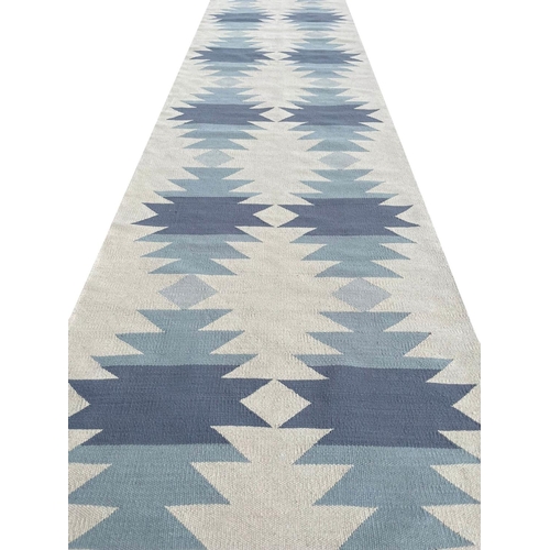 107 - CONTEMPORARY JAIPUR DHURRIE RUNNER, 505cm x 80cm.