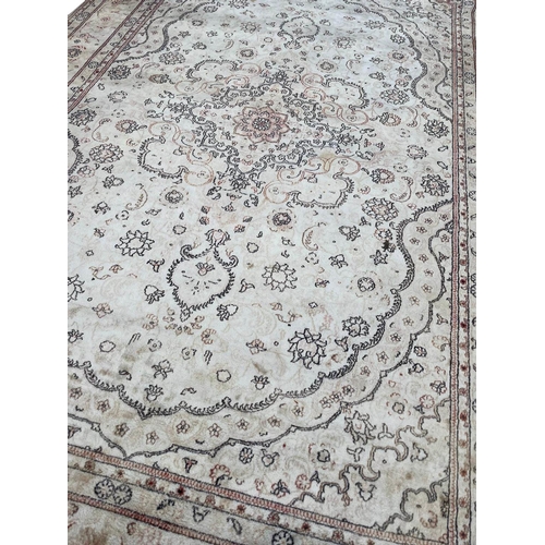 109 - SILK HEREKE DESIGN CARPET, 270cm x 175cm.