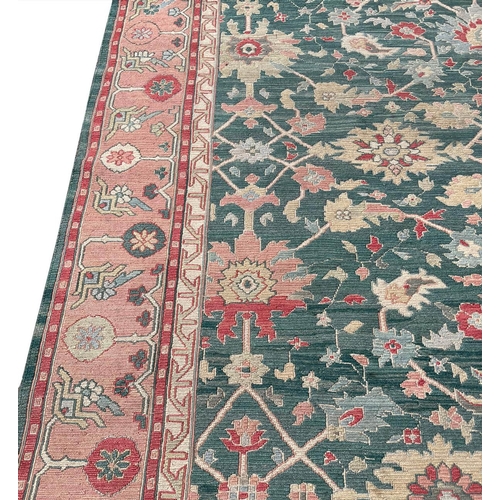 81 - FINE SOUMAK CARPET, 310cm x 241cm.