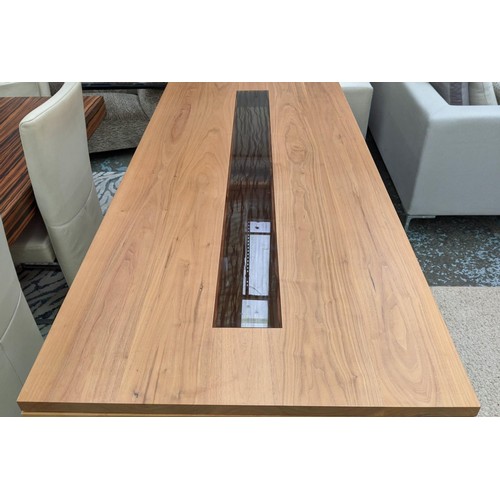 350 - DESK, 200cm x 90cm x 76cm, contemporary design, with one long compartmented drawer.