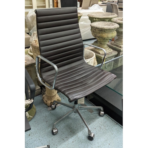 415 - AFTER CHARLES AND RAY EAMES ALUMINIUM STYLE GROUP CHAIR BY ICF, 112cm H.