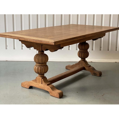 141 - DRAWLEAF EXTENDING DINING TABLE, George V 20th century oak rectangular with additional two leaves ex... 