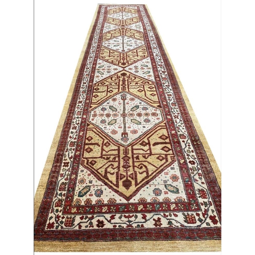 94 - VINTAGE SERAPI RUNNER, 470cm x 103cm.