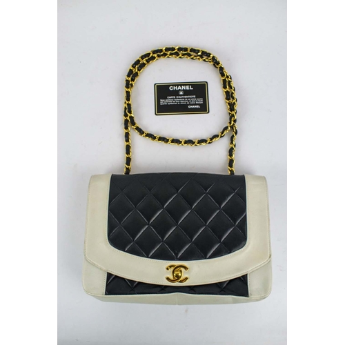 VINTAGE CHANEL DIANA BICOLOUR BAG, navy blue diamond quilted and