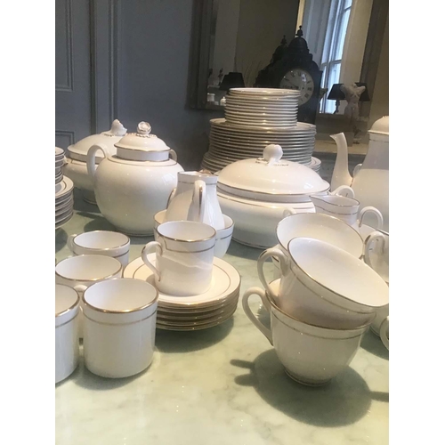 129 - DINNER SERVICE, English fine bone china, Royal Worcester, 'Contessa', 12 place, 6 piece settings, ap... 