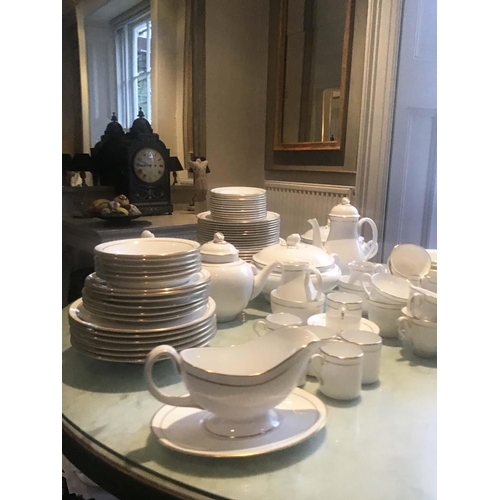 129 - DINNER SERVICE, English fine bone china, Royal Worcester, 'Contessa', 12 place, 6 piece settings, ap... 